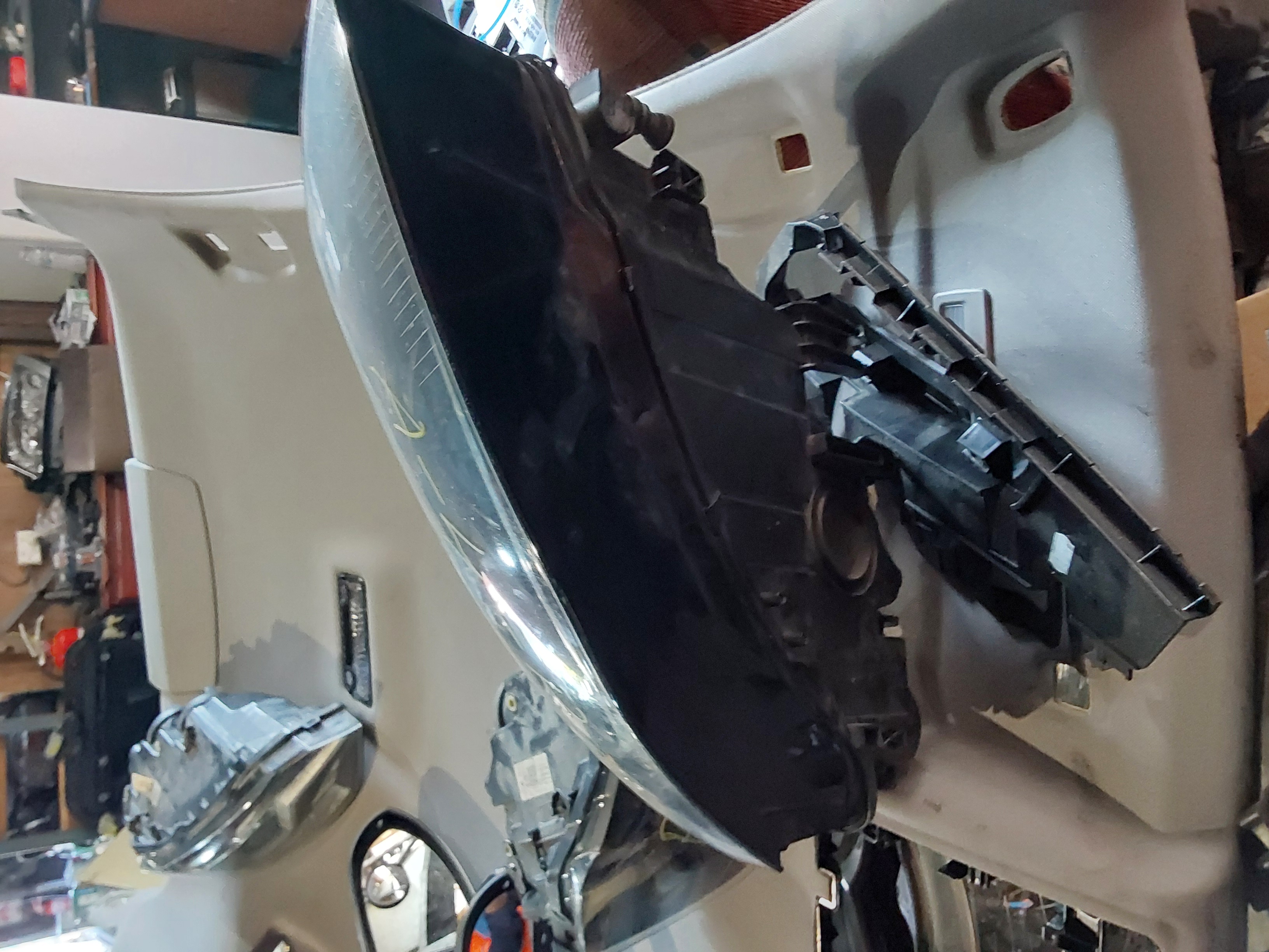 Headlight Right