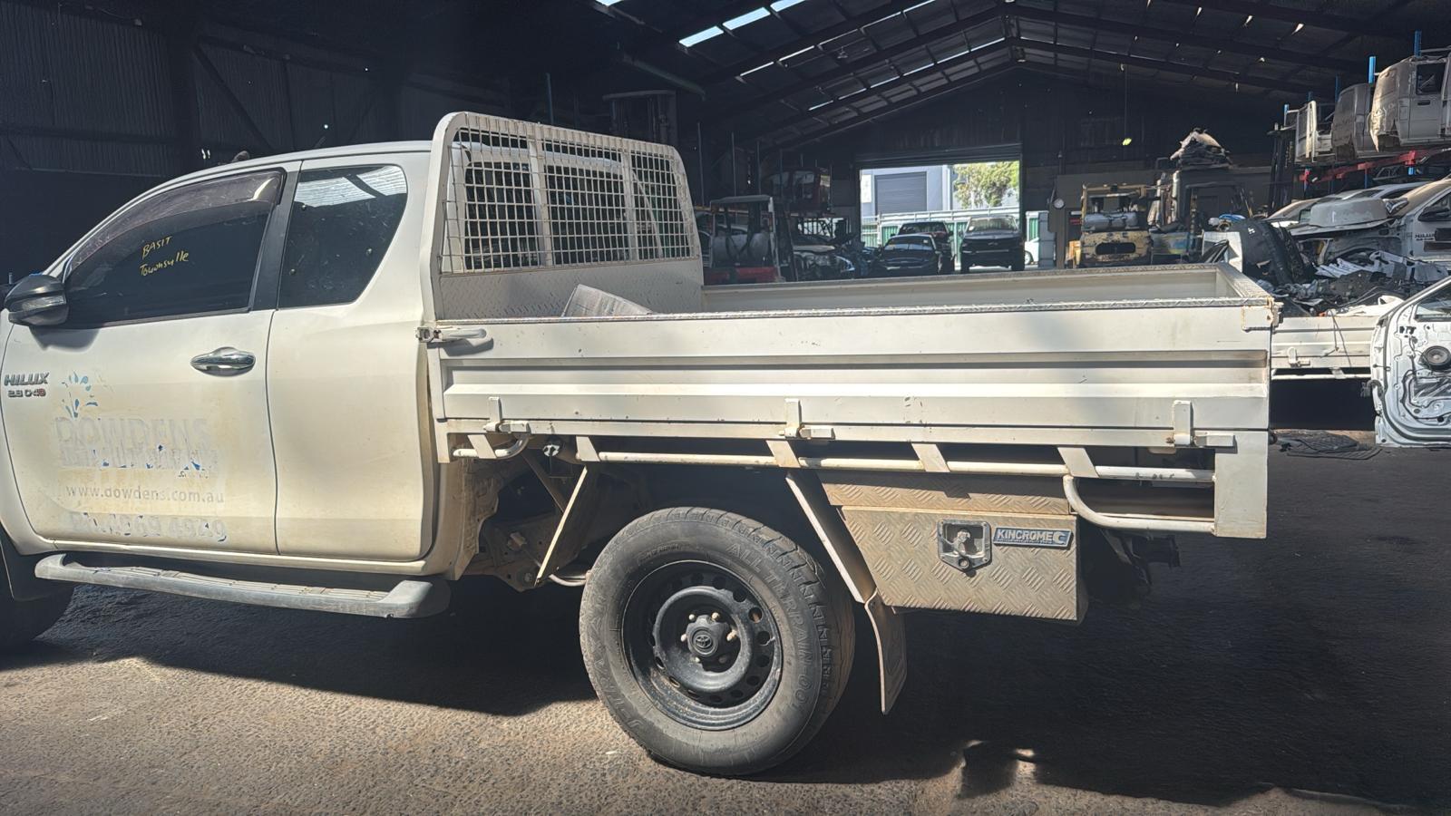 Ute Back