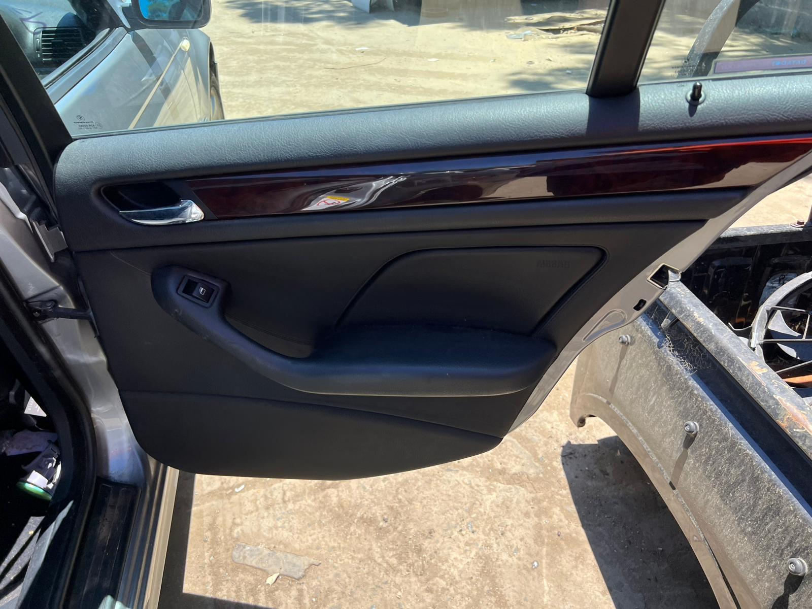 Mirror Right Door